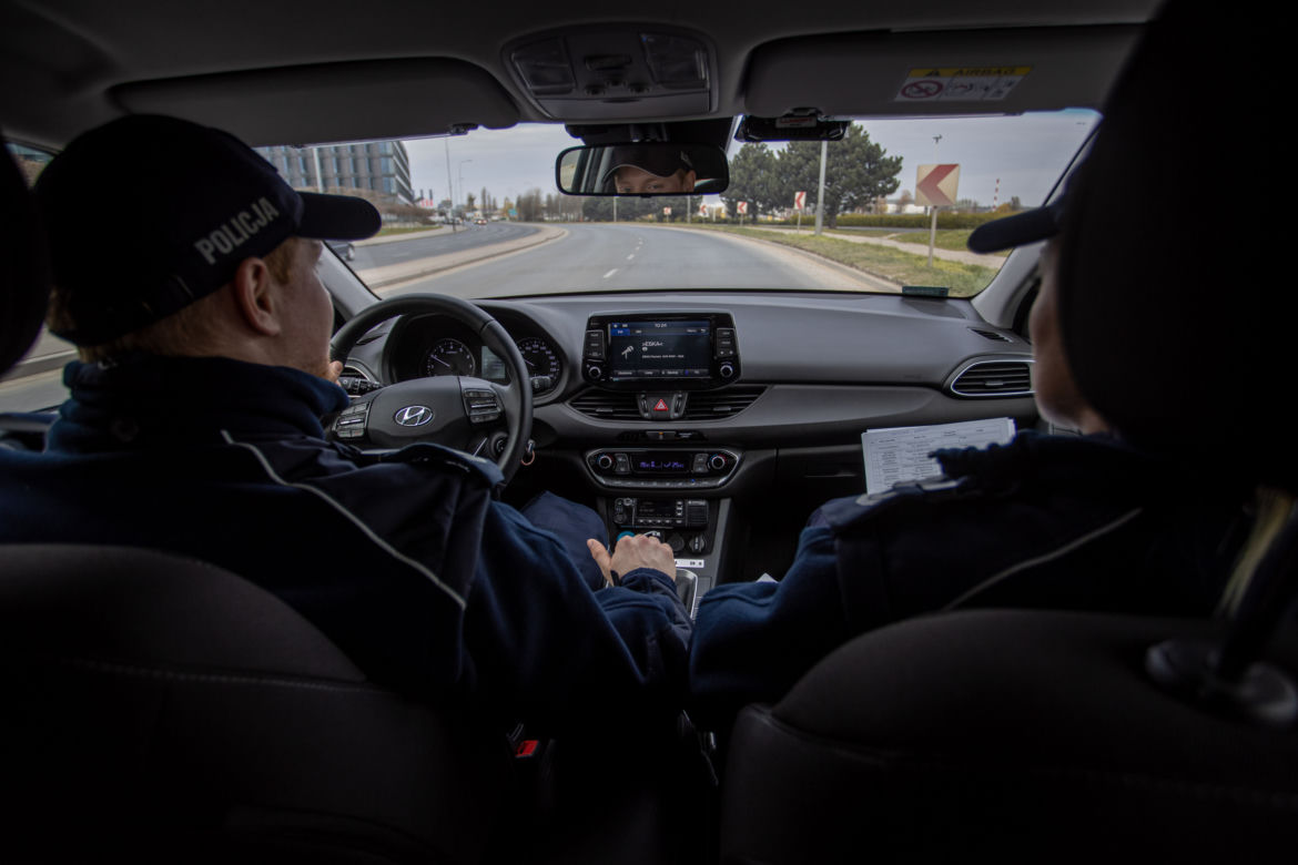 Tak policja walczy z koronawirusem