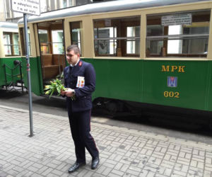 MPK Poznań: Dzień kobiet uczcili, rozdając kwiaty