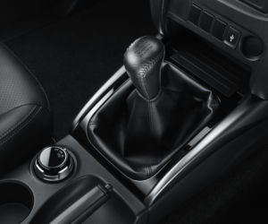 Mitsubishi Triton 2015