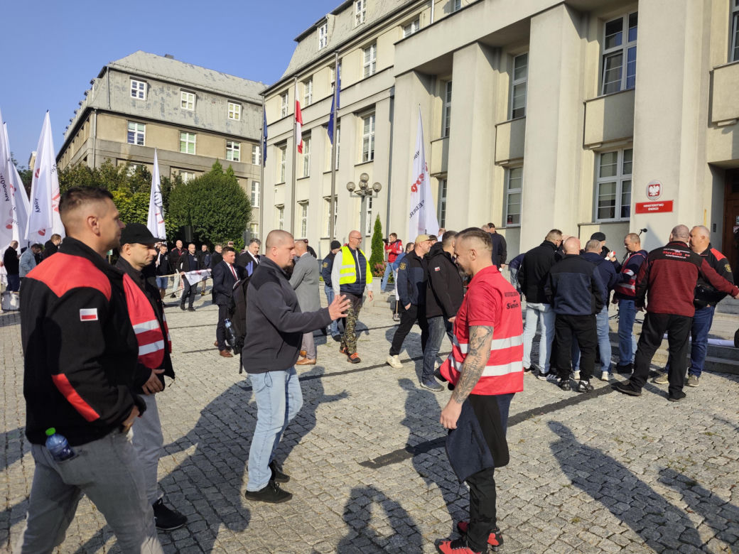 Górnicy protestują przeciw zwolnieniom
