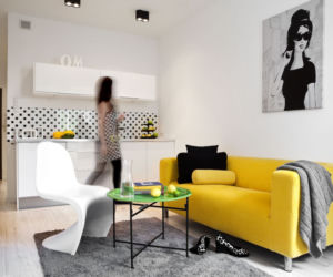 Żółta sofa