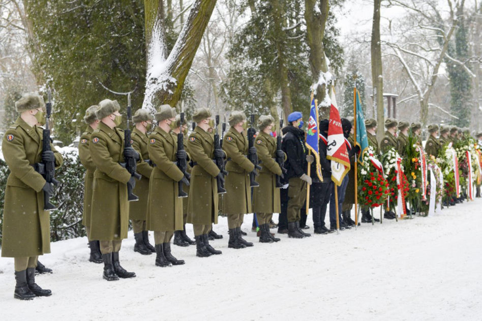 Papcio Chmiel został pochowany na Cmentarzu Bródnowskim