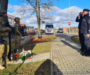 Wrocławski policjant zginął na służbie zastrzelony przez bandytę