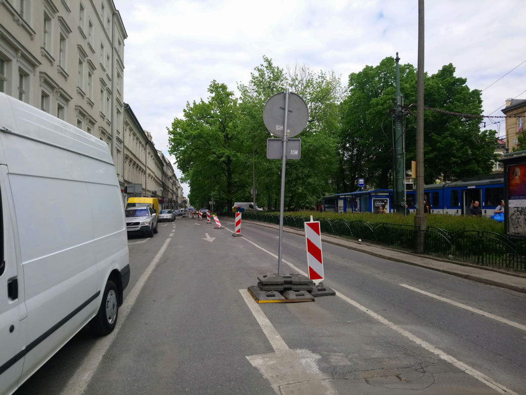 Kraków: Zobacz jak postępują prace przy przebudowie ulicy Krakowskiej