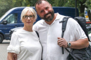 Mąż Ewy Gawryluk pokazał, ile zarobił za nadgodzinę w szkole. Nie przehulaj na głupoty