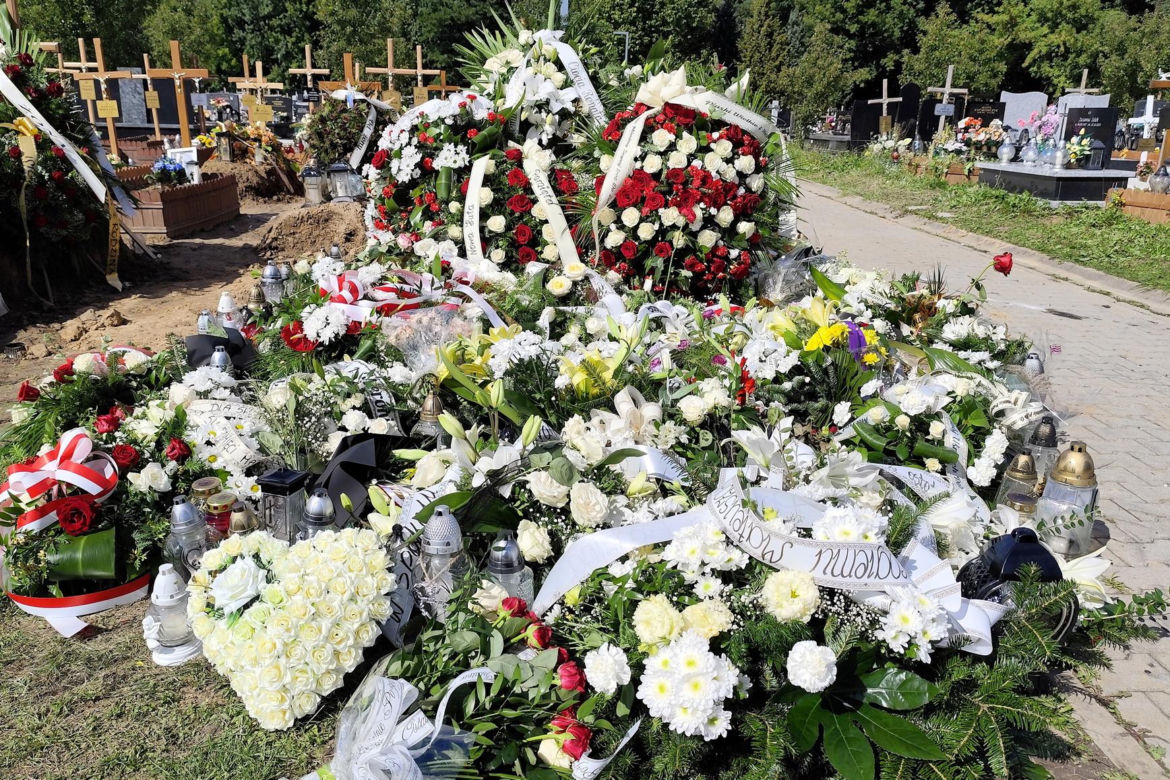Pochowali Mateusza Do. Który zginął w wypadku na Alejach Trzech Wieszczów w Krakowie