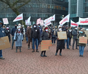 Protest pracowników łódzkich uczelni. Domagają się podwyżek 
