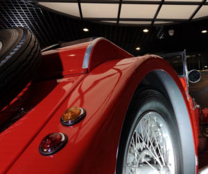 Płock. Auto-dzieło sztuki w Muzeum Mazowieckim! Orlen sprowadził je z Anglii [ZDJĘCIA]