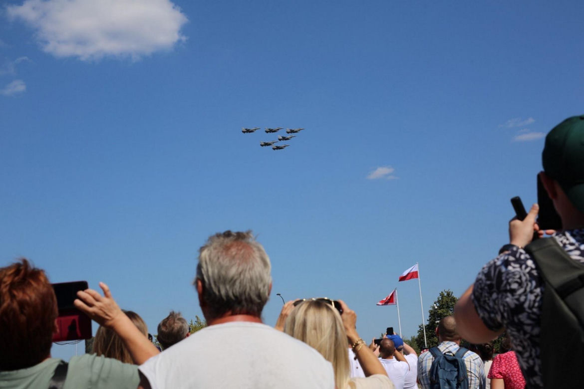 Defilada wojskowa 15 sierpnia w Warszawie