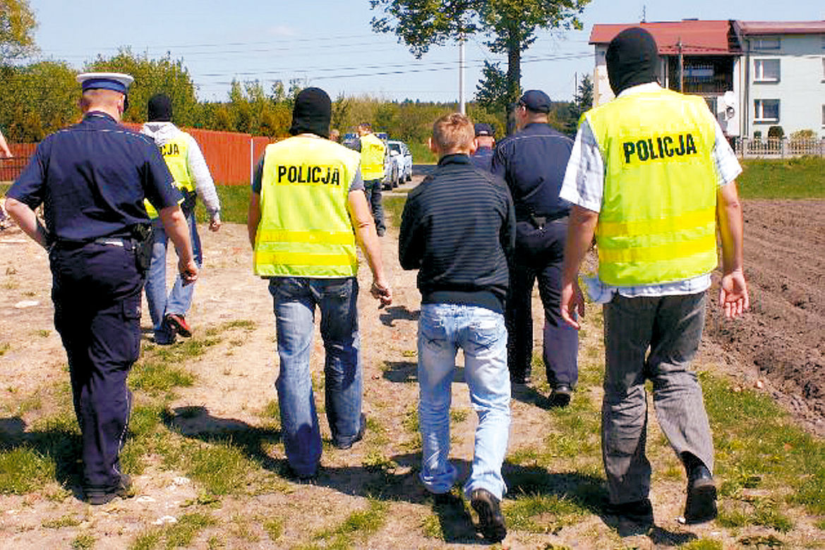 Strażak podpalacz terroryzował wieś