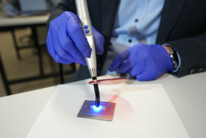 Dzięki temu plomby w zębach mogą być lepsze i trwalsze. Naukowcy z Politechniki z nowym pomysłem