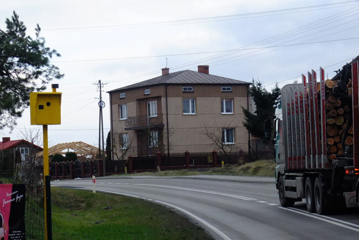 Zrobił z drewna fotoradar
