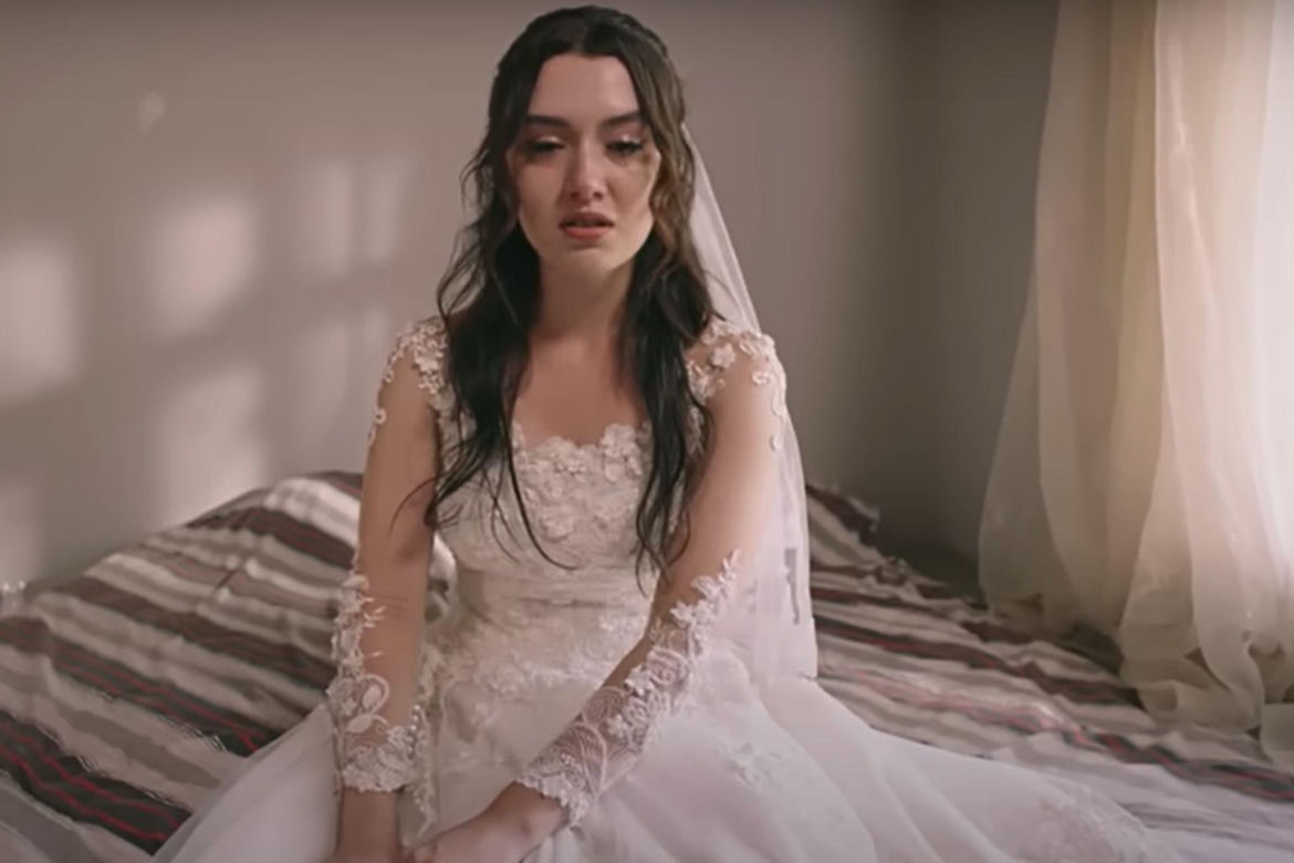 Załamana Zeynep tuż przed ślubem 