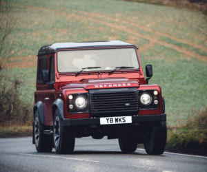 Land Rover Defender Works V8 - 70th Edition