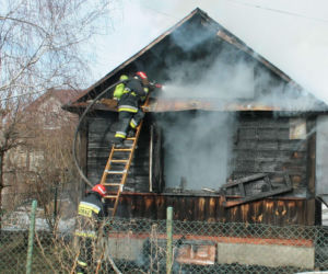 Mińsk Mazowiecki. Zatruł się czadem, gdy ratował Mruczka