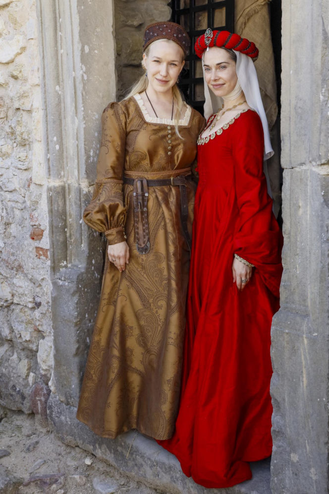 Baby boom w polskim show-biznesie. Gwiazda seriali TVP pokazała ciążowe krągłości