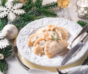 Przedświąteczny szał w kuchni? Sanepid podpowiada, jak uniknąć błędów przy wigilijnych potrawach