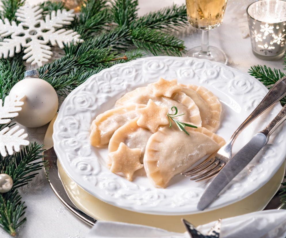 Przedświąteczny szał w kuchni? Sanepid w Ostrzeszowie podpowiada, jak uniknąć błędów przy wigilijnych potrawach