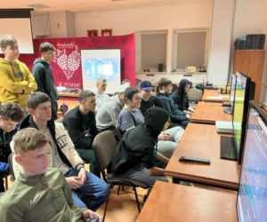 Nietypowy turniej Mikołajkowy w Kraśniku. Uczniowie będą rywalizowali między sobą w sieci