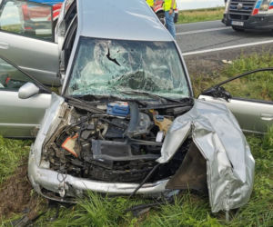 Wypadek na DK40. 40-latka ranna po zderzeniu z 23-letnim kierowcą