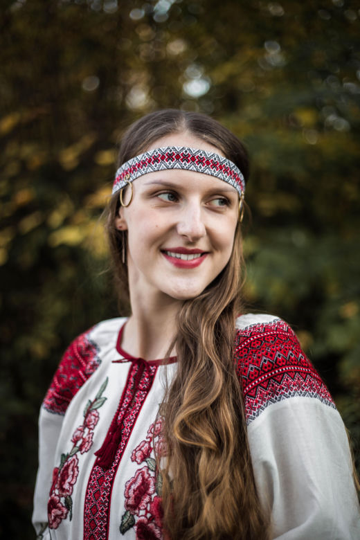 Rekodzieło Kas - rozmawiamy o miłości do tworzenia, słowiańskich ubraniach i dodatkach!  [WYWIAD]