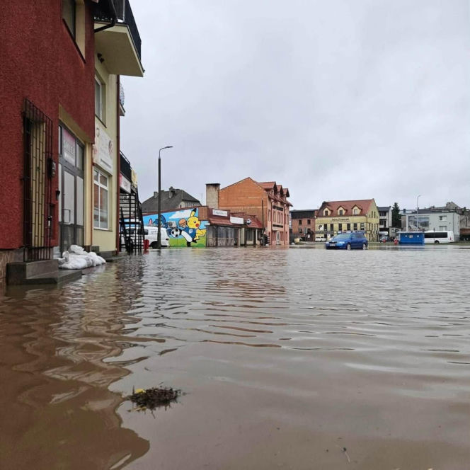 Awarie prądu i zalania. Pracowity weekend służb na Warmii i Mazurach