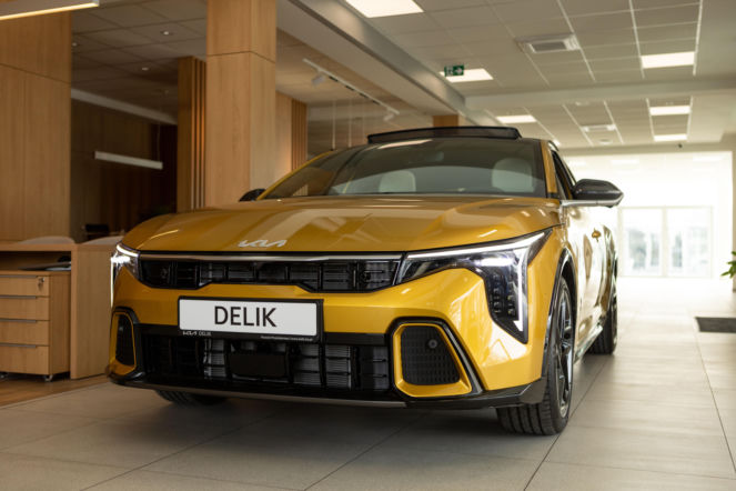 DELIK – DEALER ROKU 2025 POLECA – NAJNOWSZA KIA K4!