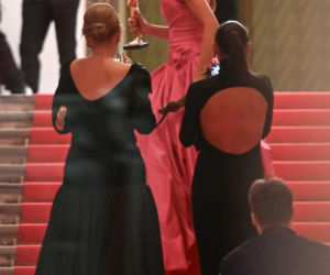 Anna Lewandowska wychodzi z Gali Mistrzów Sportu