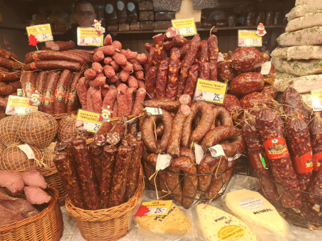 Jarmark Bożonarodzeniowy 2025 na Rynku Głównym w Krakowie. Jedzenie drogie jak nigdy