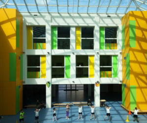 Nagroda w kategorii obiekty szkolnictwa za modernizację Szkoły Podstawowej nr 42, Warszawa-Targówek, ul. Balkonowa 2/4