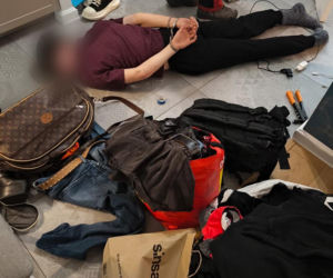 Policja rozbiła grupę handlującą lekami opioidowymi. Cztery młode kobiety nie żyją. Wśród zatrzymanych jest lekarz