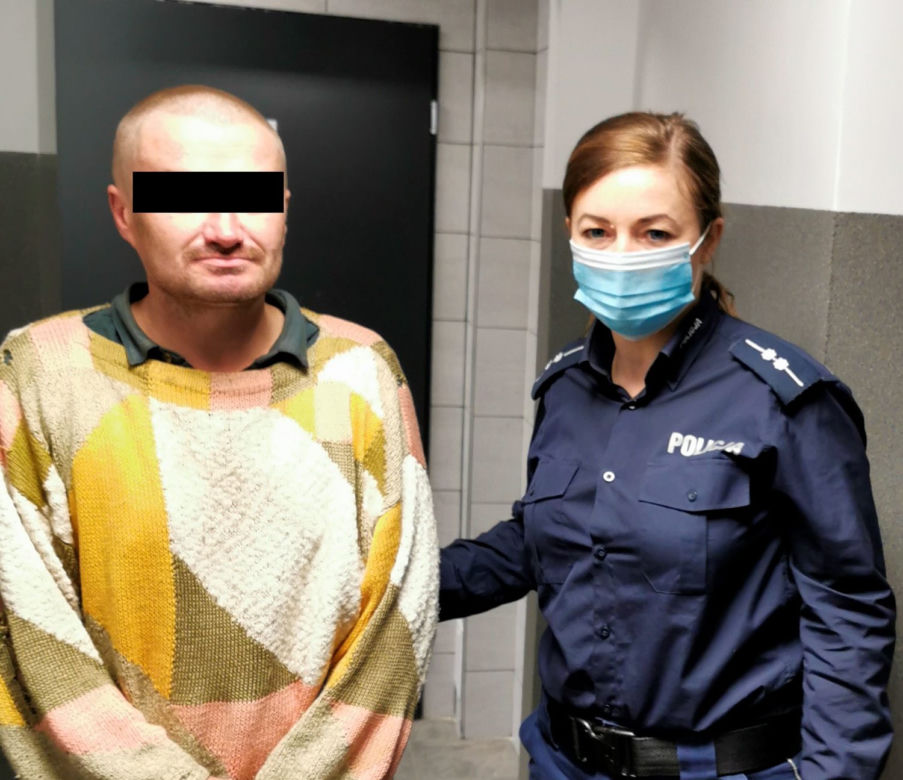 Groził, że wysadzi blok, bo nie pozwolili mu palić ogniska w przedpokoju
