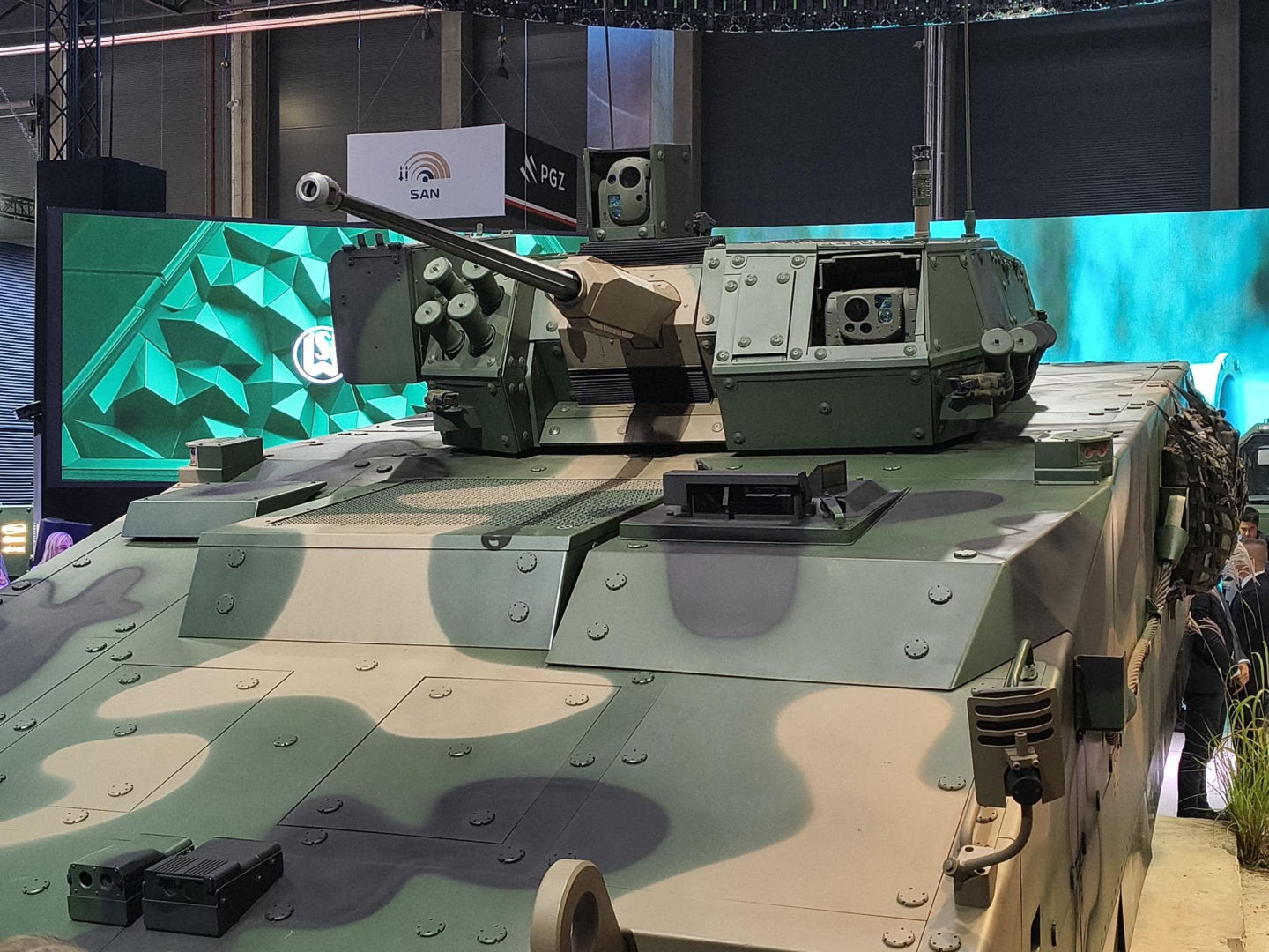 Armaty Bushmaster z polskiej fabryki. Huta Stalowa Wola i Northrop Grumman podpisały strategiczne porozumienie
