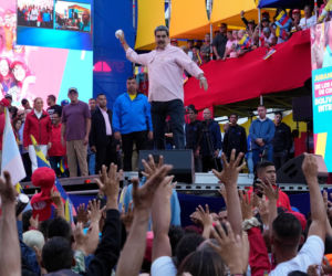 Nicolas Maduro z małżonką zostali schwytani i wywiezieni z kraju