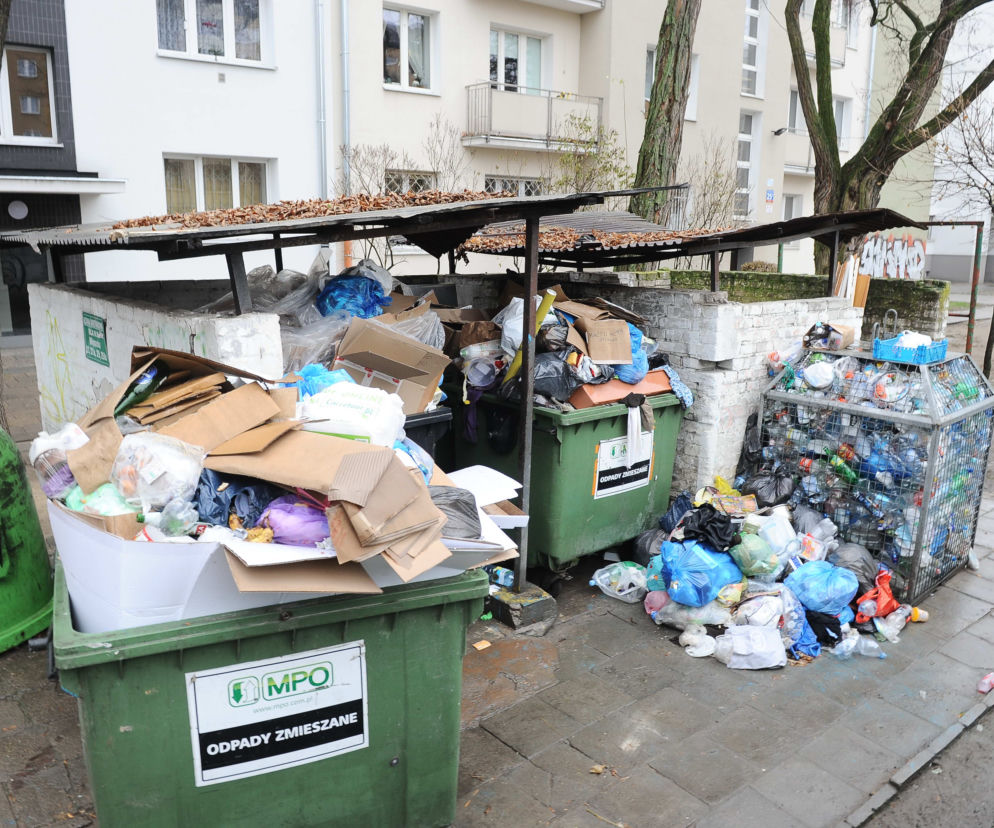 Podwyżka za śmieci odroczona