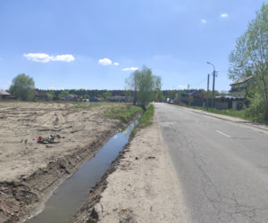 Znicze na miejscu tragedii w Krupiej Wólce