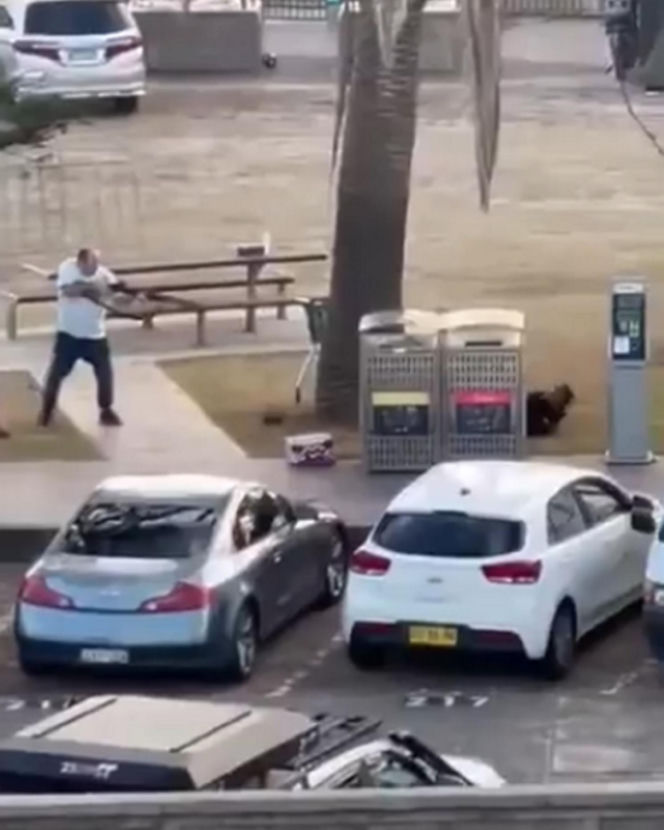 Masowa strzelanina na plaży. Bohater gołymi rękami obezwładnił sprawcę masakry