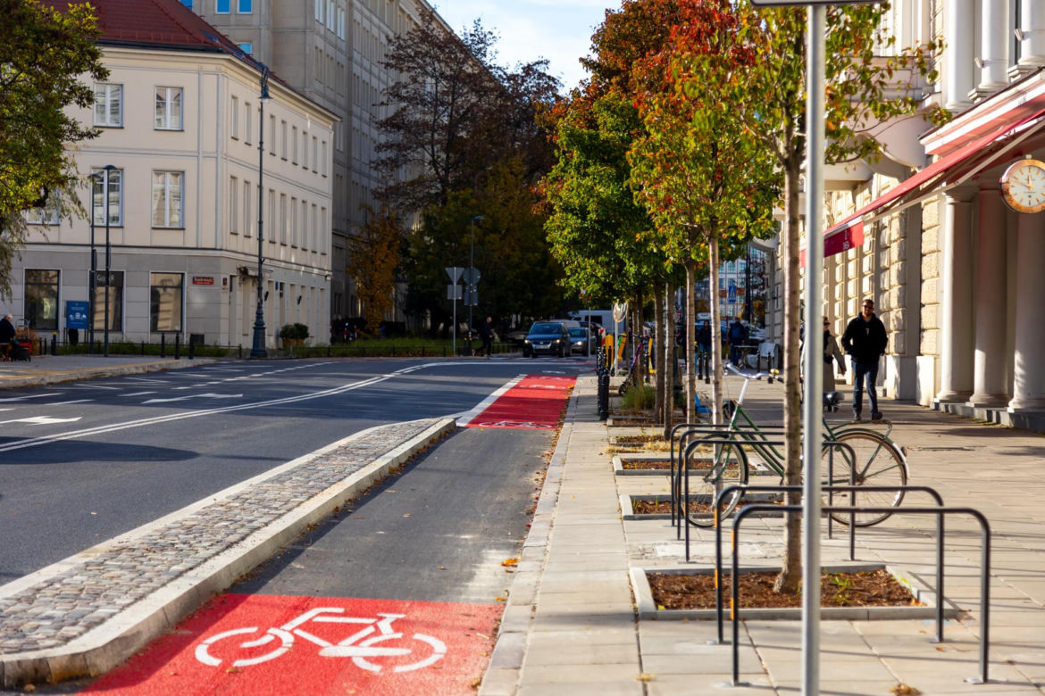 Zmodernizowany Plac Trzech Krzyży