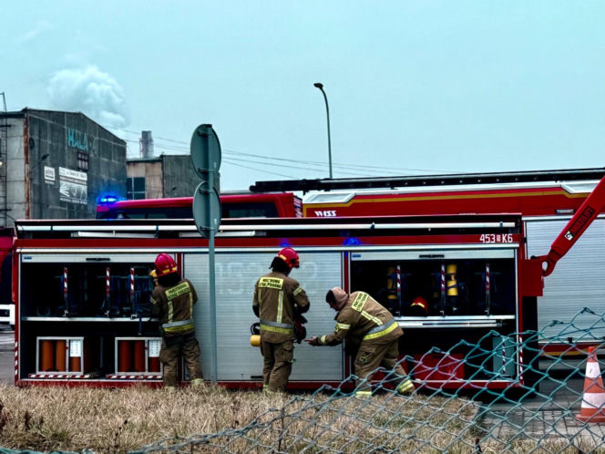Pożar w Gliwicach. Spłonęły pomieszczenia stolarskie