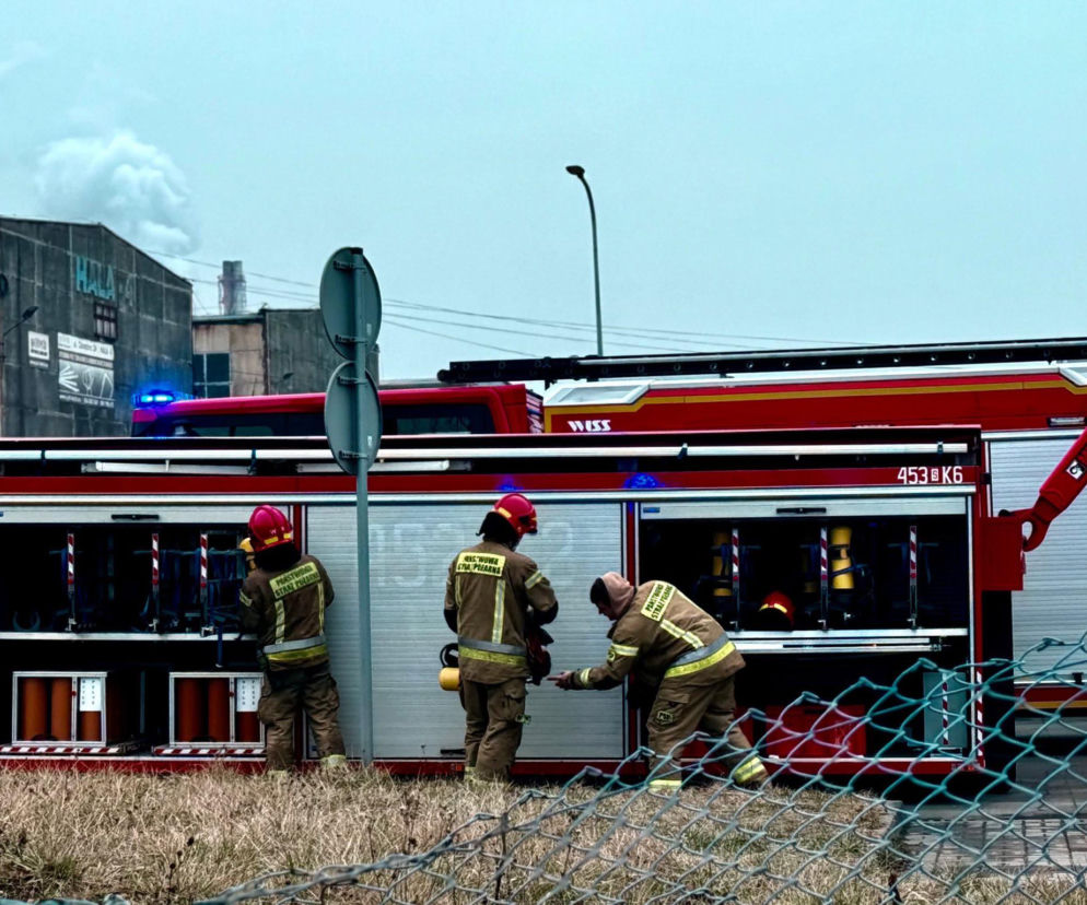 Potężny pożar kościoła w powiecie rybnickim. Kłęby dymu widać z daleka