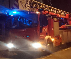 Tajemniczy pożar w Wielkopolsce. Na miejscu znaleziono ślady krwi [ZDJĘCIA]