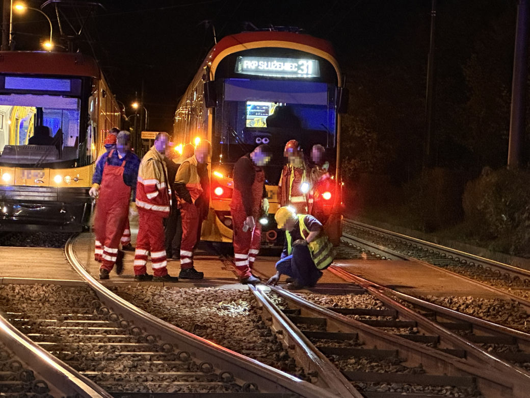 Wielka awaria. Nowy tramwaj wykoleił się na Wierzbnie
