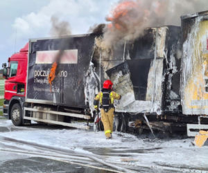 Pożar TIRa z naczepą z kosmetykami na autostradzie A4 