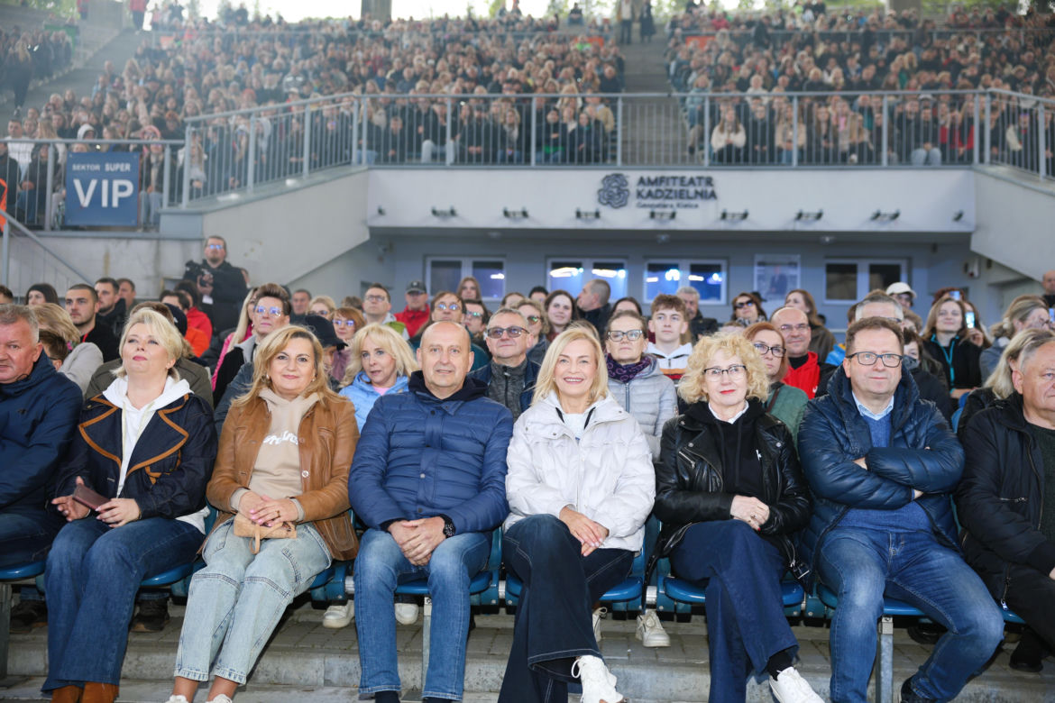 Juwenalia Kieleckie 2026. Kadzielnia oszalała! Enej i Golec uOrkiestra porwali tłumy na wielkim finale UJK