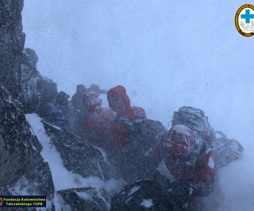 Tatry. Zdjęcia z akcji ratowniczej TOPR. Warunki są naprawdę ciężkie
