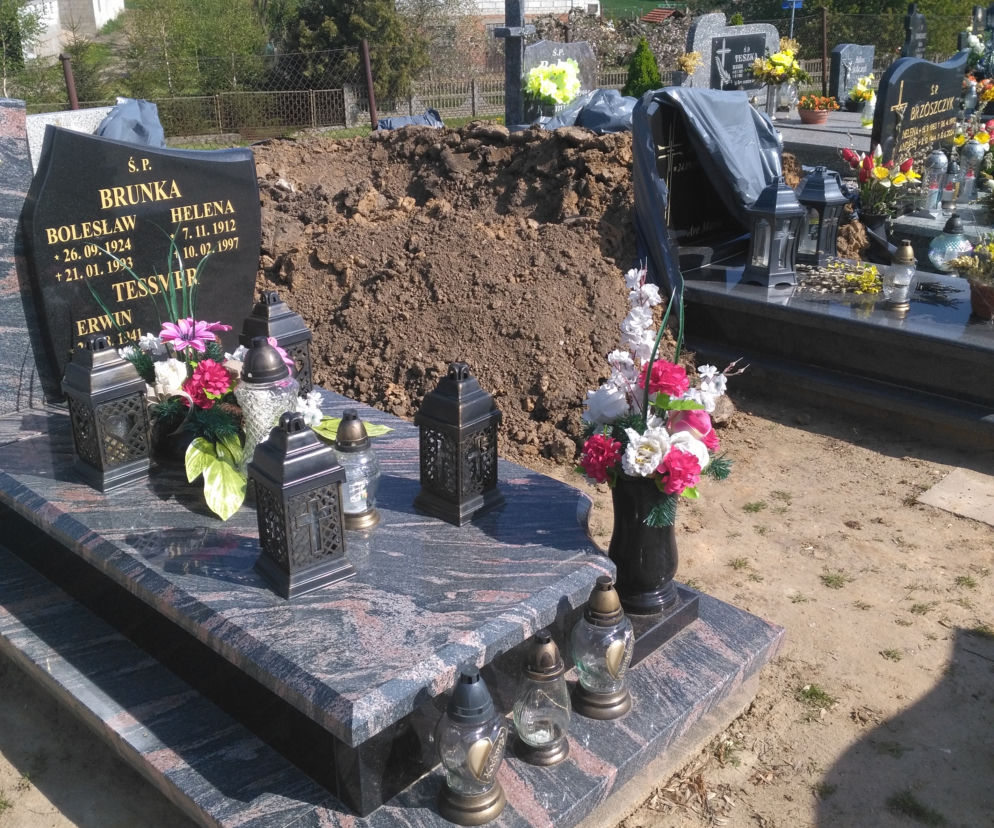Pogrzeb zamordowanego Artura C. z Dąbrówki