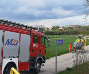 Ciężki wypadek motocyklisty! Zamknięty szpital, w akcji śmigłowiec LPR!
