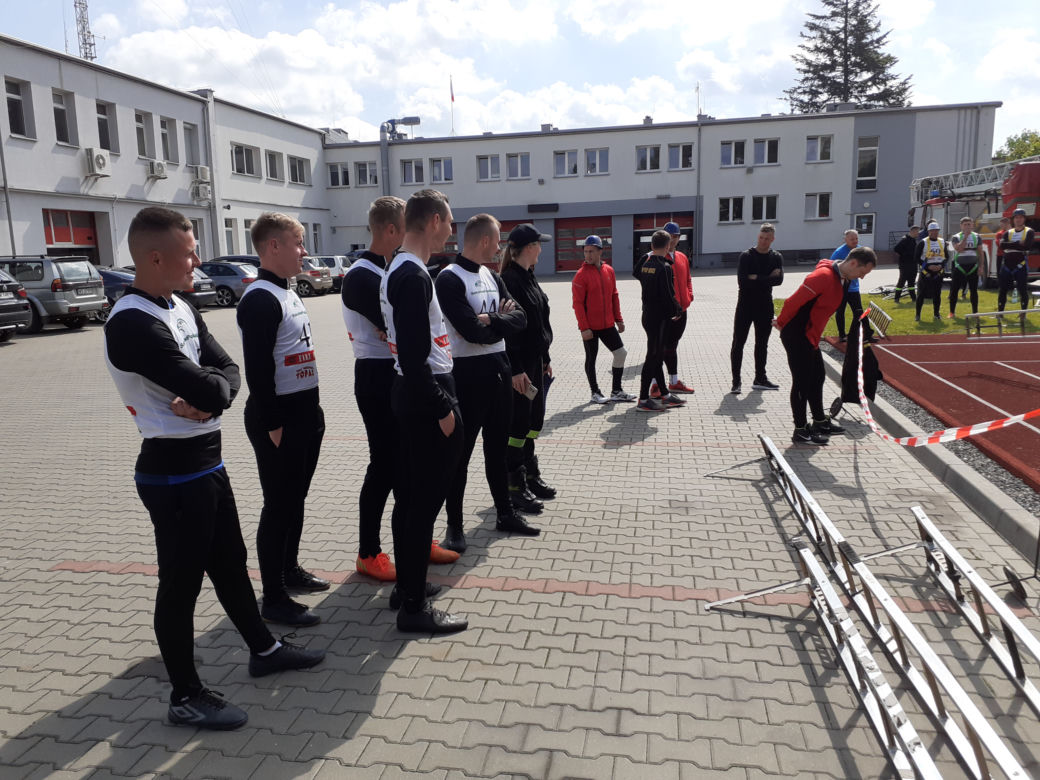 Strażacy z Siedlec, Łosic, Mińska Mazowieckiego, Sokołowa Podlaskiego, Węgrowa, Garwolina i Otwocka zmierzyli się w zawodach pożarniczych w Siedlcach