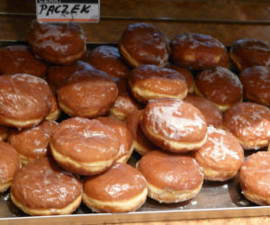 Tłusty czwartek. Gdzie kupić NAJLEPSZE pączki w Kielcach?