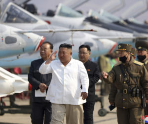 Kim Dzong Un schudł o POŁOWĘ! Zrezygnował tylko z trzech rzeczy